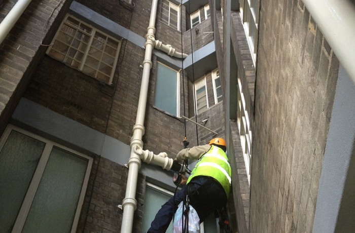 Repair to leaking soil pipe