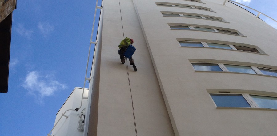 Render repairs and painting – London