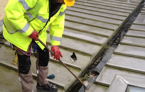 Gutter clean services – Hampshire and Surrey